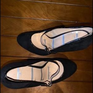 Elle heels